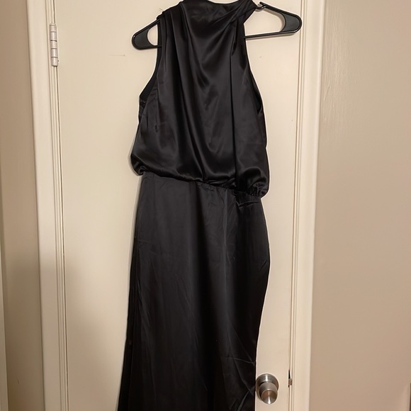 NWT Cherley black sleeveless satin midi dress - Picture 2 of 3